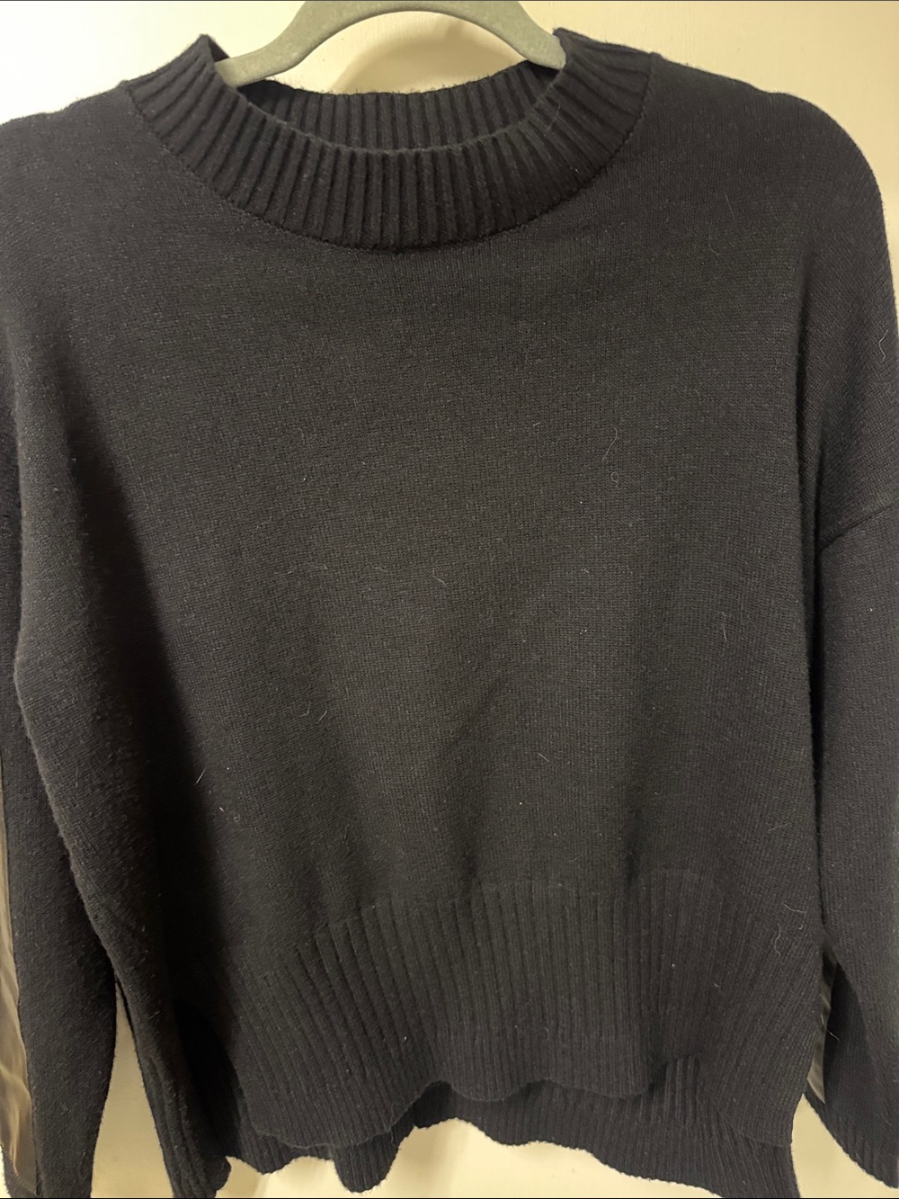 Six/Fifty Classic Black Crewneck Women’s Sweater